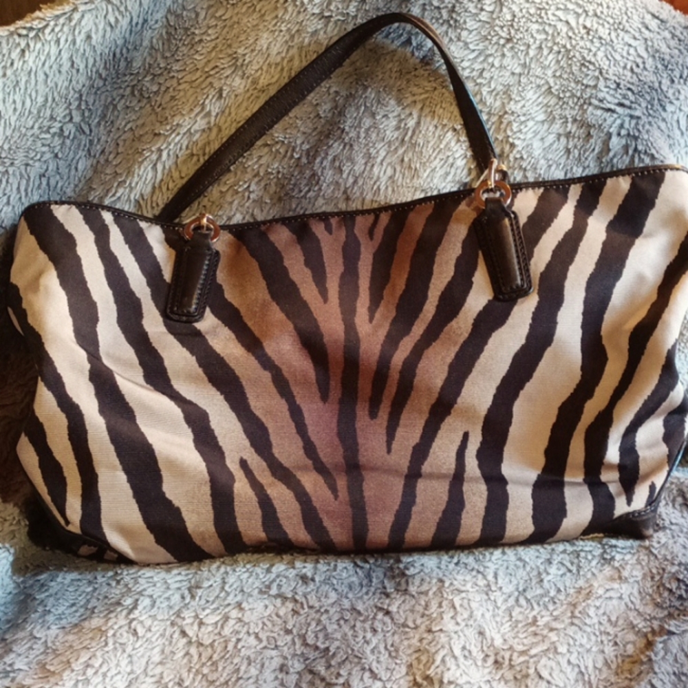 COACH Zebra Design Madison Eastwest Tote Retired - Picture 3 of 10